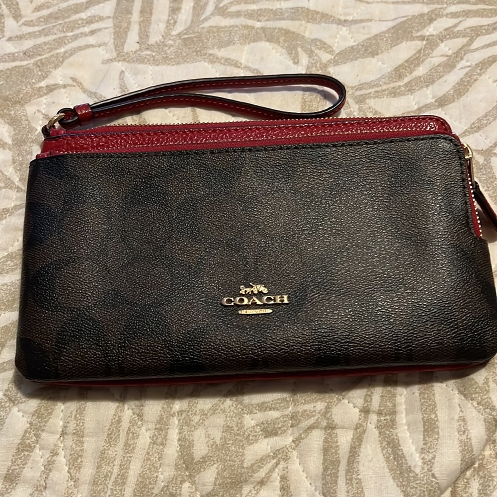Coach wristlet- two tone. Credit card slots